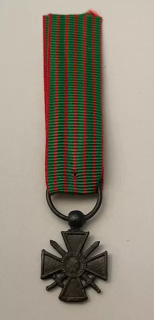 Réduction. Miniature. Croix de Guerre 14-18 (L209)