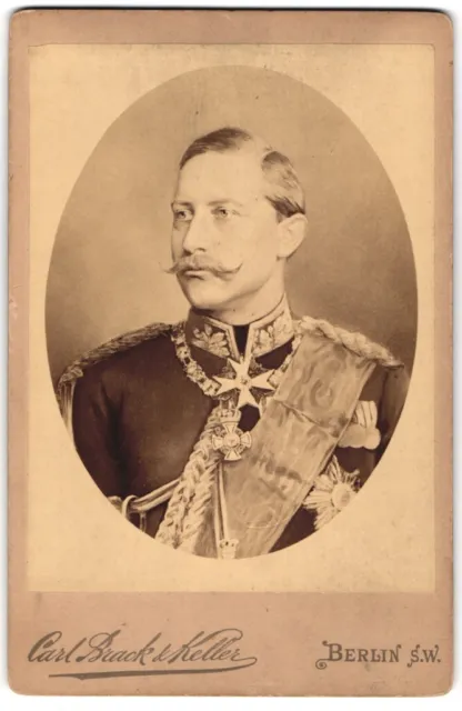 Fotografie Carl Brack & Keller, Berlin, Portrait Kaiser Wilhelm II. von Preiuße