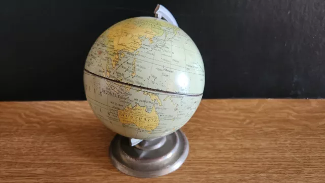 Ancien globe terrestre