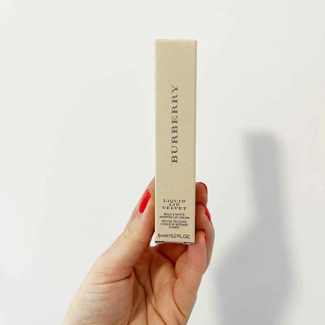 NEW Burberry Liquid Lip Velvet Cream in Military Red