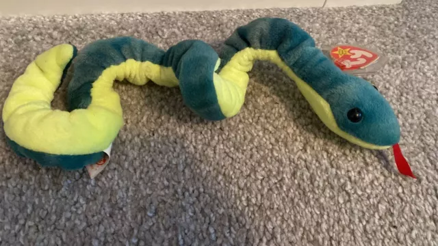 TY beanie baby "Hissy the snake" 1997 Tag Vintage/retired & - Rare Errors!!