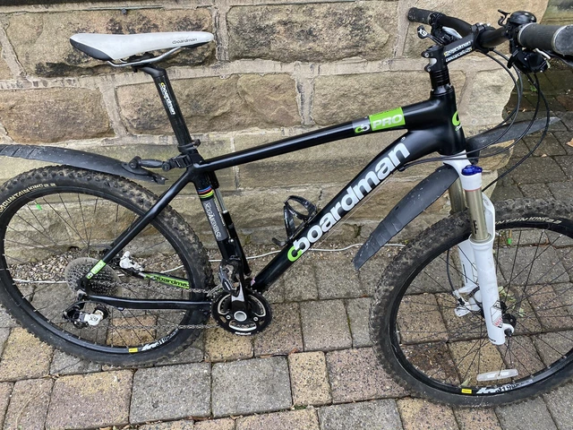 Boardman pro hardtail mountain bike hotsell