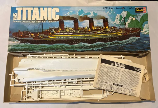 Revell 1/570 scale RMS Titanic famous ocean liner (H-445) - Model Ship Kit 1976