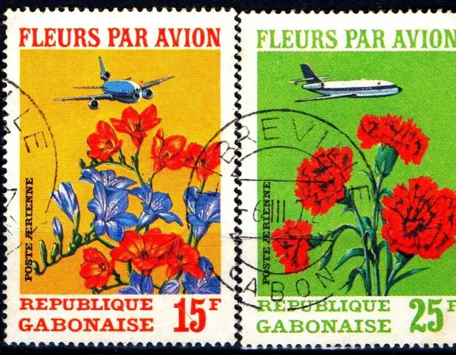 Lot série de 2 timbres oblitérés 1972 Gabon Republique gabonnaise Avion Fleur /