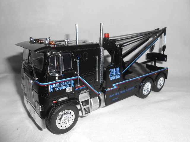 Freightliner - FLA 9664 Dépanneuse 1984 - Modèle Presse - 1/43 - Autos