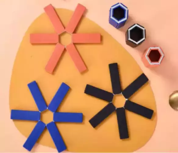 4 almohadillas creativas plegables aislamiento térmico en diferentes colores
