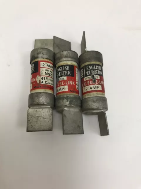 3 X 2a HRC FUSE JOB LOT OF 3 TO CLEAR BS88 415V GG NS2 (419)