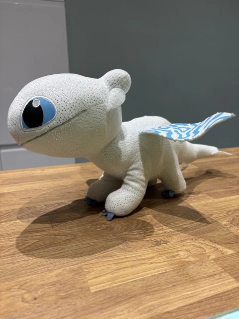 HOW TO TRAIN Your Dragon Light Fury Toothless White Plush Soft Toy £6. ...