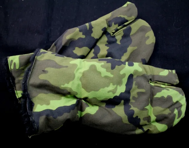 Czech Army M95 Camo Winter Trigger Mitts  Gloves (Auc)