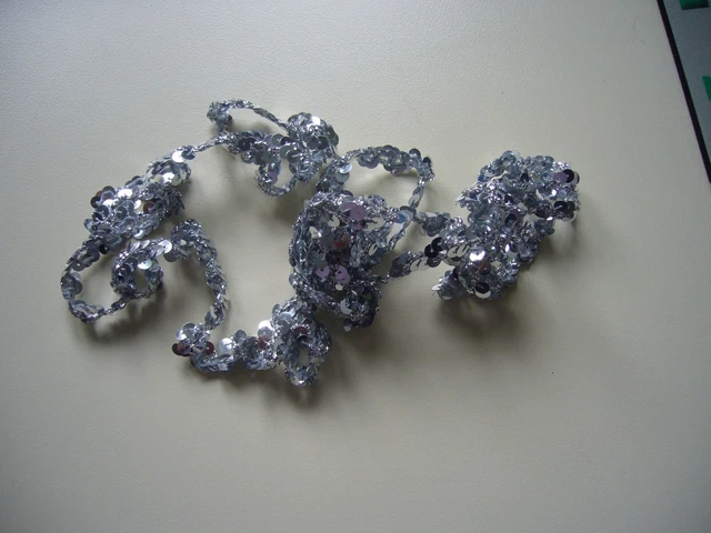 Cinta de lentejuelas, color plata, aprox. 280 cm