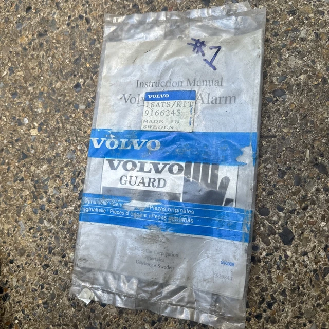 Volvo 850 Guard Alarm Booklet NOS genuine 9166245 B8