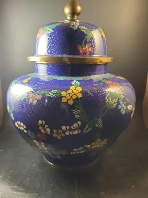 Chinese Cloisonne Blue Urn / Ginger Jar, Large