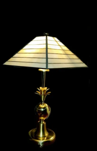 Beautiful Vintage Mid Century Stained Glass And Brass Flower Shaped Table Lamp