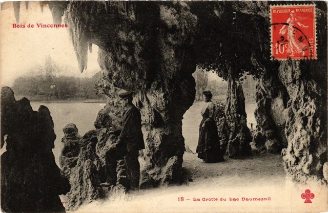 CPA Bois de Vincennes - La Grotte de Lac Daumesnil (259973)