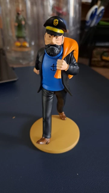 Tintin en armure: Figurines BD par Hergé chez Tintinimaginatio