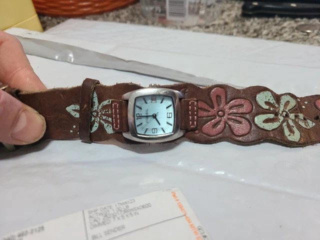 Ladies  Fossil JR 8724 Genuine Wide Leather Flower Belt Buckle Watch