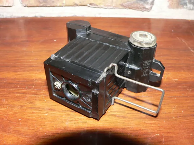 Vintage Univex Model A Miniature Camera~No. 00 Film~Universal Camera Corporation