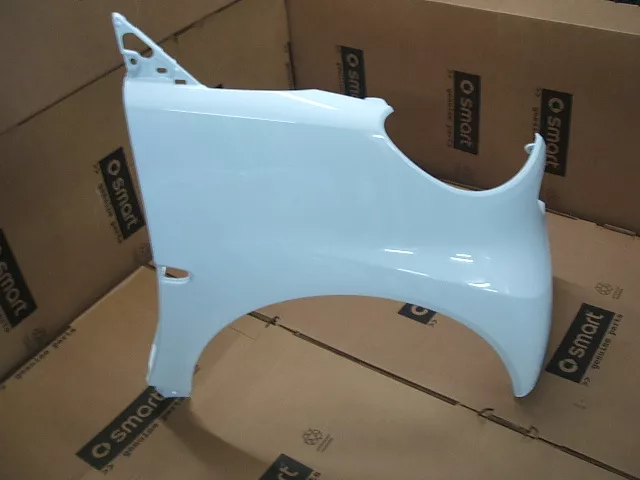 Genuine Smart Fortwo 451 RH FRONT Wing Panel Crystal White CA8L A4518810201CA8L 3