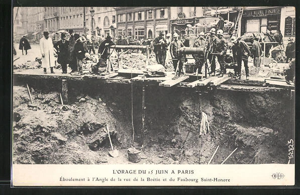 CPA Paris, L´Orage du 15 Juin, Eboulement a l´Angle de la rue de la Boetie et d