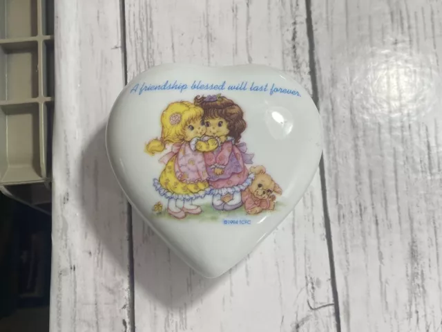1994 SPECIAL BLESSINGS Porcelain Heart Shaped Trinket Box w/lid FRIENDSHIP