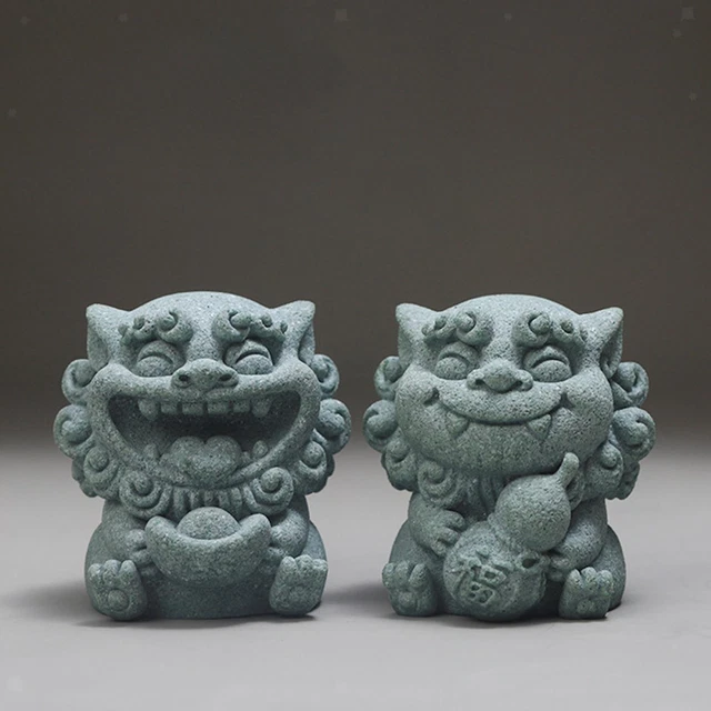2Pcs Mini Lion Statue Figurine Stone Sculpture for Tabletop Garden Landscape