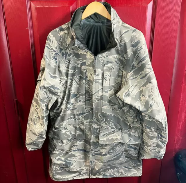 Air Force Gen III L6 Cold Weather Gore Tex Apecs Parka Size Med Long made in USA