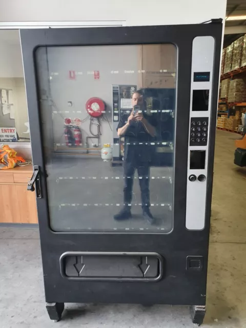 Alpine VT 5000 Vending Machine For Sale (For Parts Only)