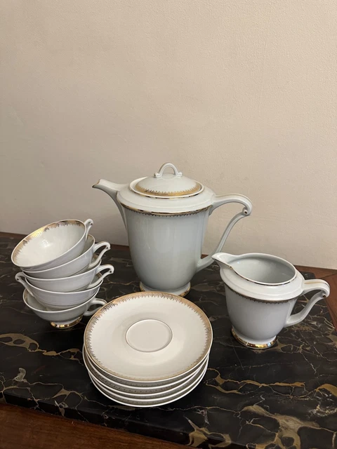 Service cafetière en porcelaine de Limoges