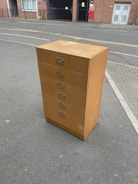 Mid Century/Vintage/Retro chest of drawers