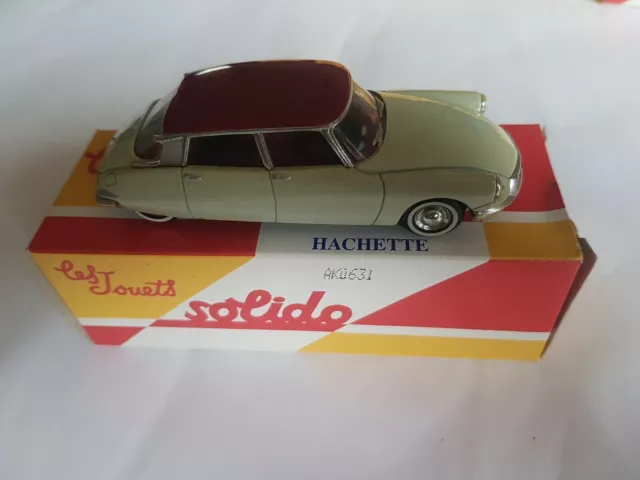 SOLIDO  1/43 : CITROEN   DS 19 - 1956  Made in France  