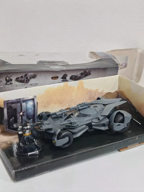 HOT WHEELS BATMAN DC Comics Batmobile Dark Justice League Mattel 2017 - Foto 2