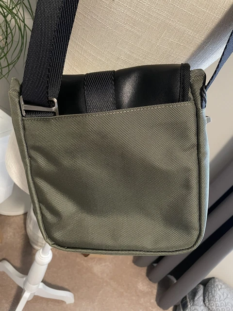 NEW! TUMI Men's Alpha Bravo Barton Crossbody Bag Olive Green & Black 9