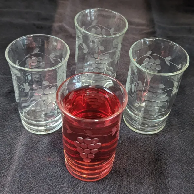 Vintage Juice Glasses w/ Etched Grape Design - 4 five oz Glasses