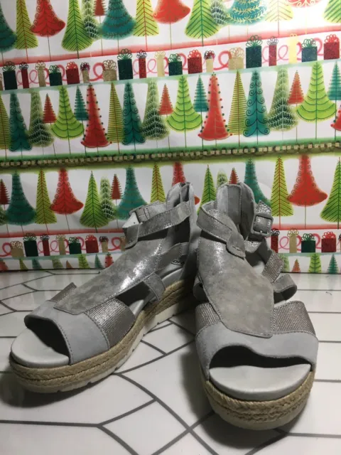 Earth Modena Jasmine Silver Shoes Size 9.5 M
