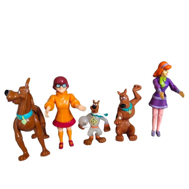 SCOOBY-DOO - LOT De 5 Figurines ( Scooby-Doo/ Velma / Daphne) £7.27 ...