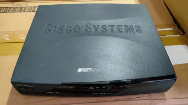 Cisco 876 router senza alimentatore