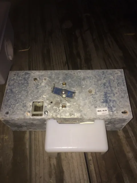 ice dispenser Motor And Freezer Light
