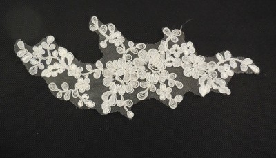 Avoria Avorio Sposa Floreale Pizzo Applicazione Matrimonio Tulle Ricamato Motivo Al 