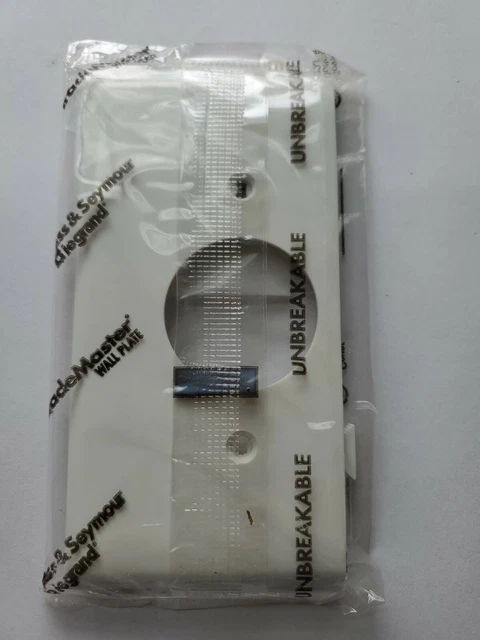 Pass & Seymour White 1 Gang Sectional Outlet Wall Plate End Panel PJSE7-7
