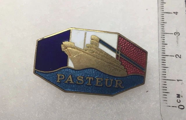 Insigne Badge SNT - Compagnie Maritime Navigation Paquebot - Émail France - Occasion