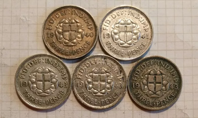 Great Britain Lot of 5 Silver Three-Pence Coins 1941-1943, incl. 3x 1943 Date