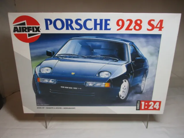 Airfix 1/24 Porsche 928 S4 (06406)