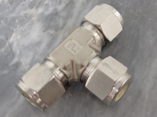 NEW PARKER 6ET6-316 Union Tee,316 SS,A-LOKxA-LOKxA-LOK,3/8In