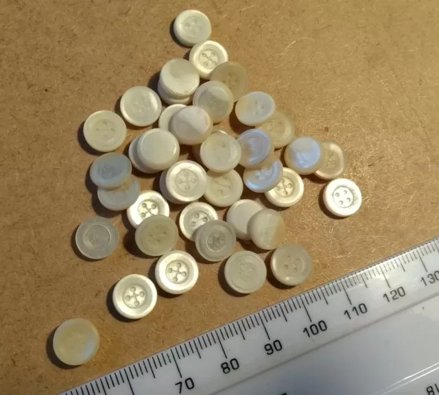 12 Mother of Pearl  Shell  Luthier Craft Buttons  / Dots  9 mm dia  r 015