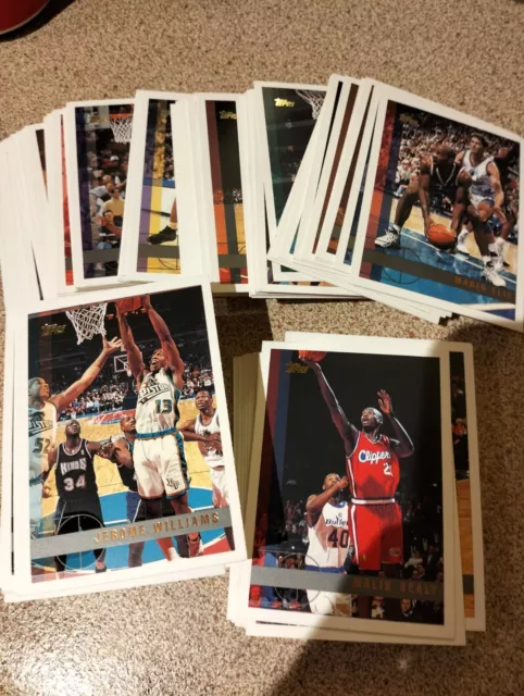 1997-98 Topps NBA Trading Cards. Bulk Lot Of Assorted Cards.