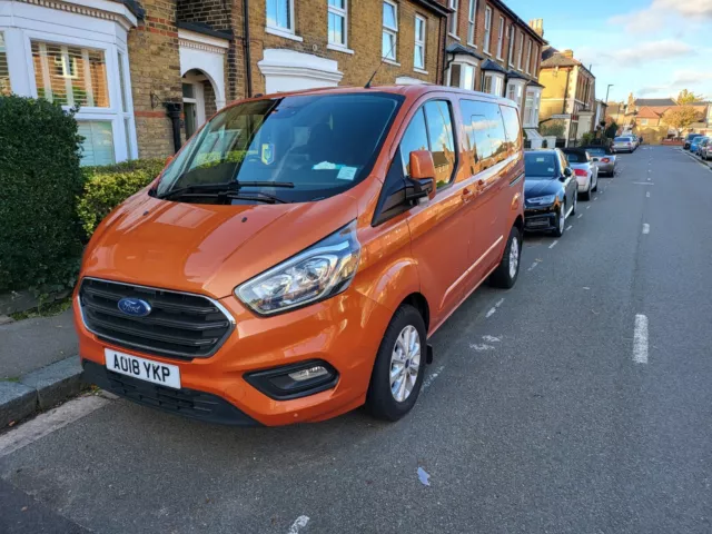 ford transit custom crew cab