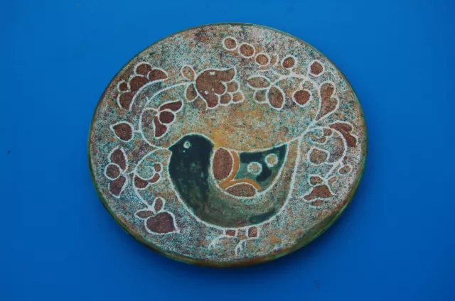 Ancienne assiette en céramique signée B décor oiseau 23,5 cm