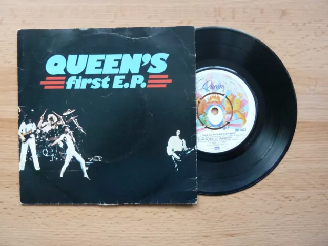 Queen - Queen's First E.p. - 7" P/S Single - Emi - Emi 2623 - 1974 - Brian May