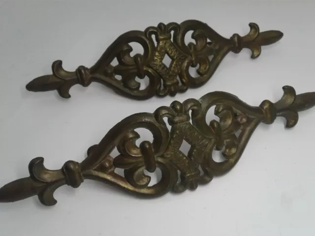 Vintage Handles Drawer Pulls Dresser Handle Furniture Hardware lot of 2