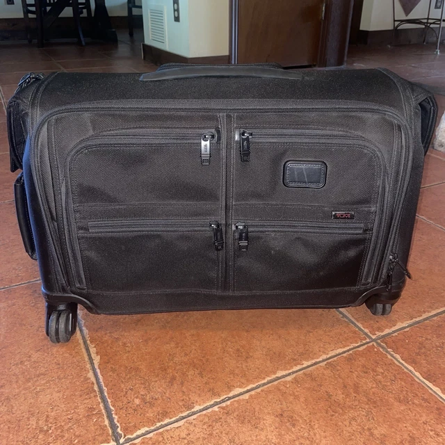 Tumi Alpha 2 Travel 22038D2 Carry on 4 Wheel Spinner Rolling Garment Bag Black